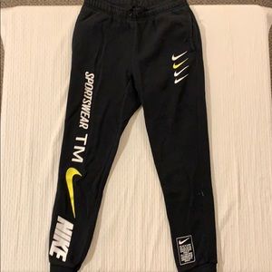i am selling nike sweatpants!